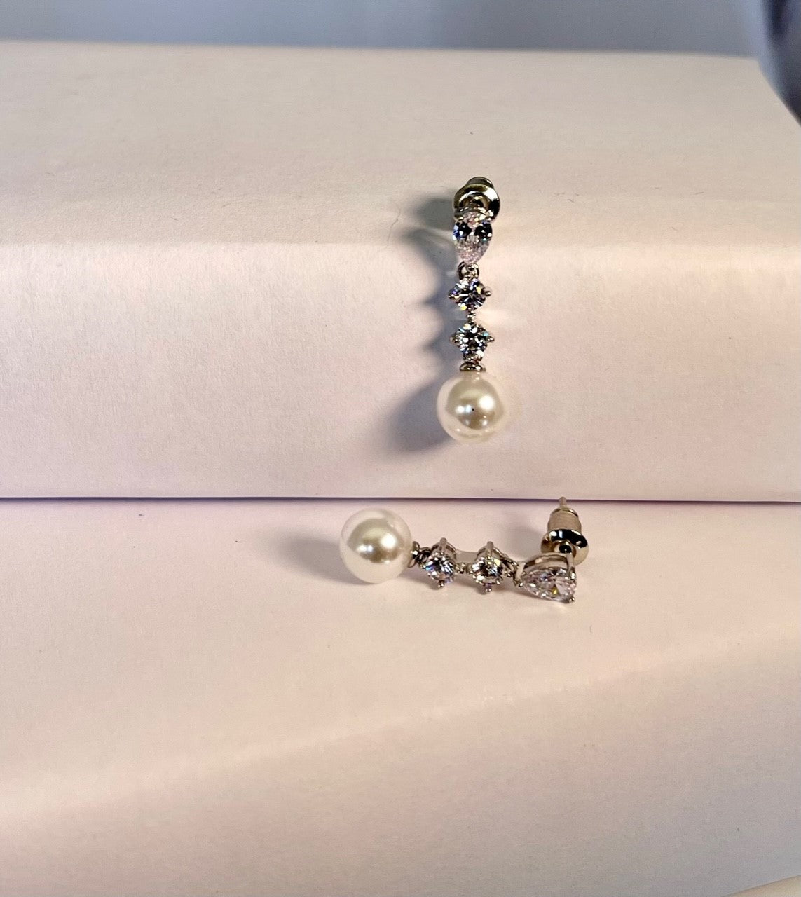 DELICATE CREAM - Classic Water Drop Luxury Cubic Zirconia and  Pearl Earrings