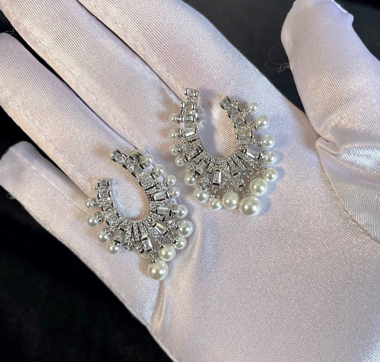 GREAT GATSBY  - Big, Elegant Dangling Drop Pearl and Zirconia Earring in a Vintage style